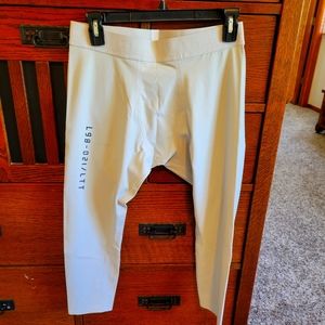 License to Train Tight 21"